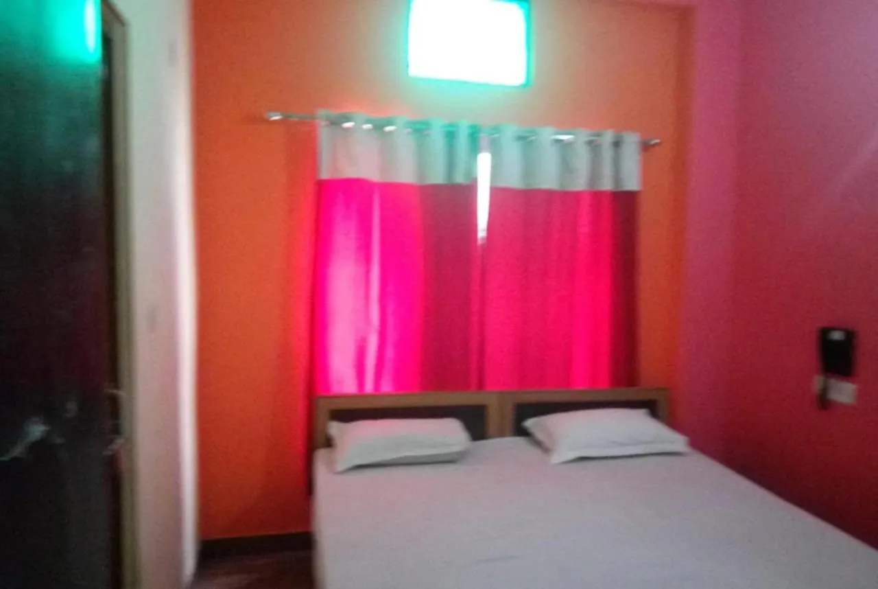 호텔 Goroomgo Kashi Inn Varanasi Near Railway Station
