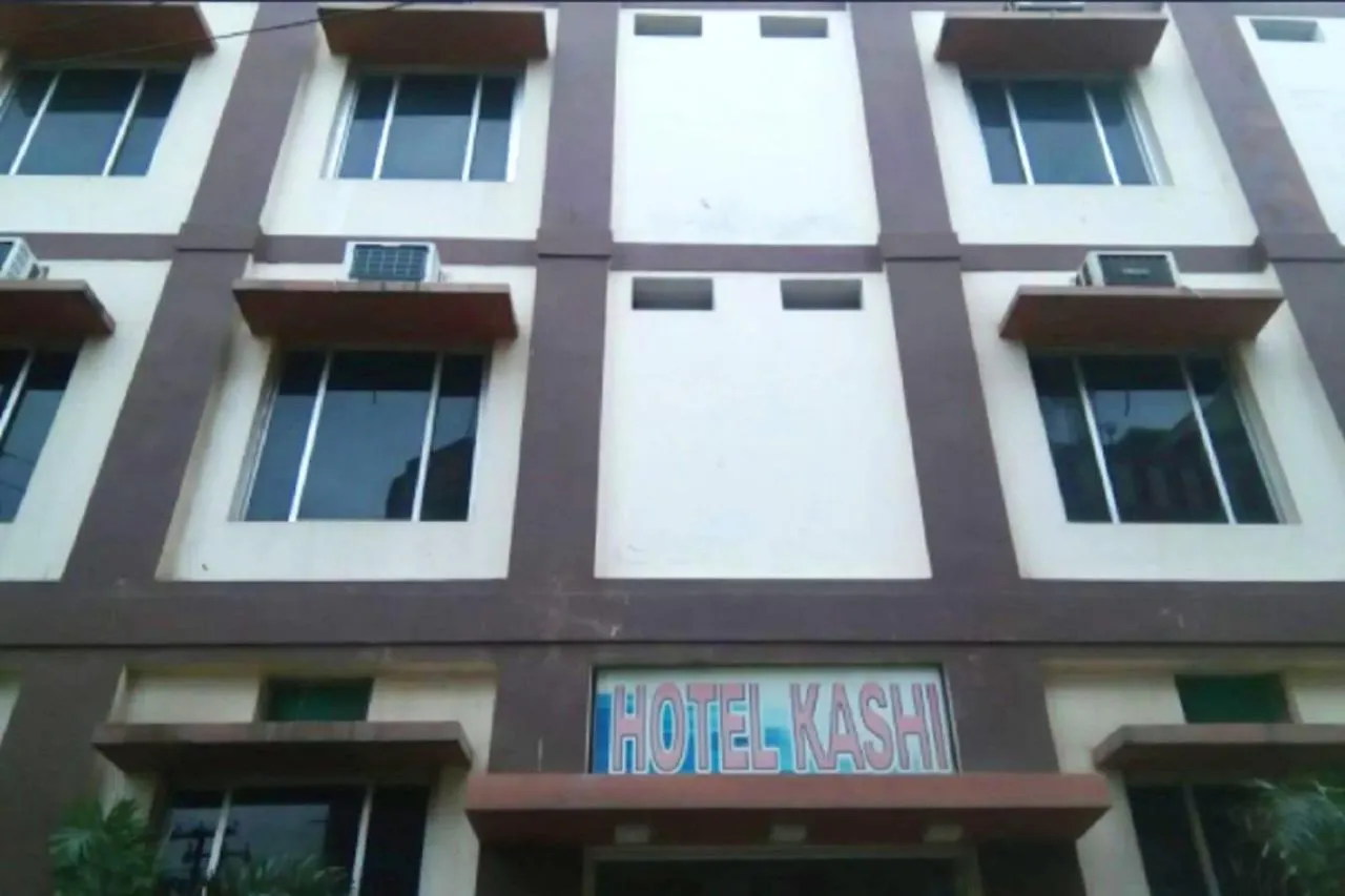 Goroomgo Kashi Inn Varanasi Near Railway Station